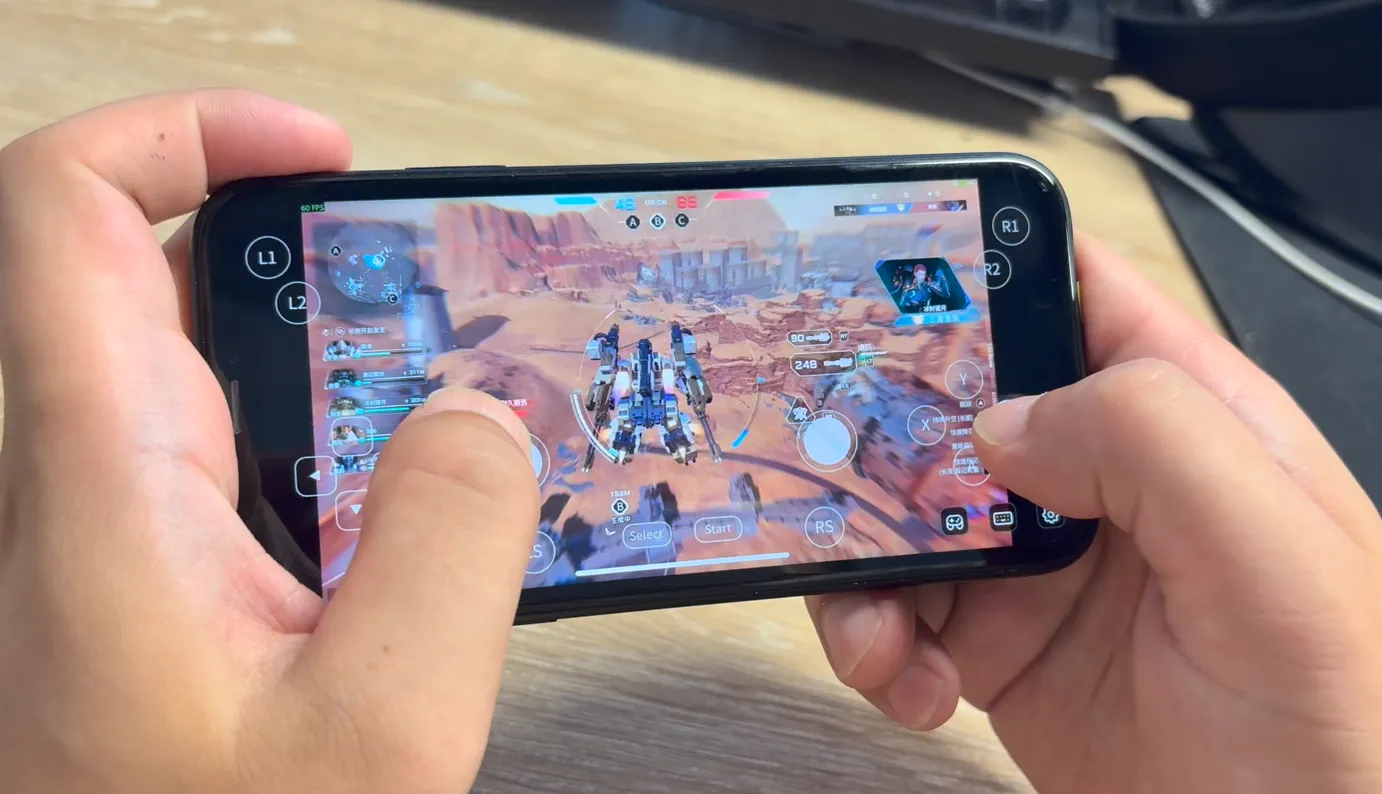 当年PSP上的《高达VS高达 NEXT PLUS》以出色的画面和极致的战斗体验给我留下了深刻的印象，经常和小伙伴们联机对战玩的不亦乐乎。那时就曾想，如果国内也有一款类似的游戏就好了，但那时国产游戏还是以仙侠为主的游戏居多。